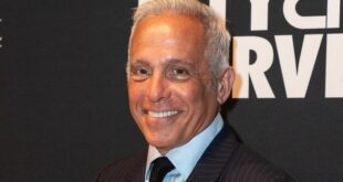 Geoffrey Zakarian’s favorite NYC bar to order a martini